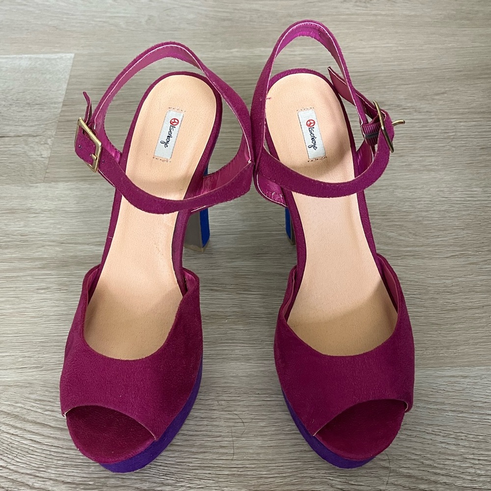 Women’s 7.5 colorful stilettos
